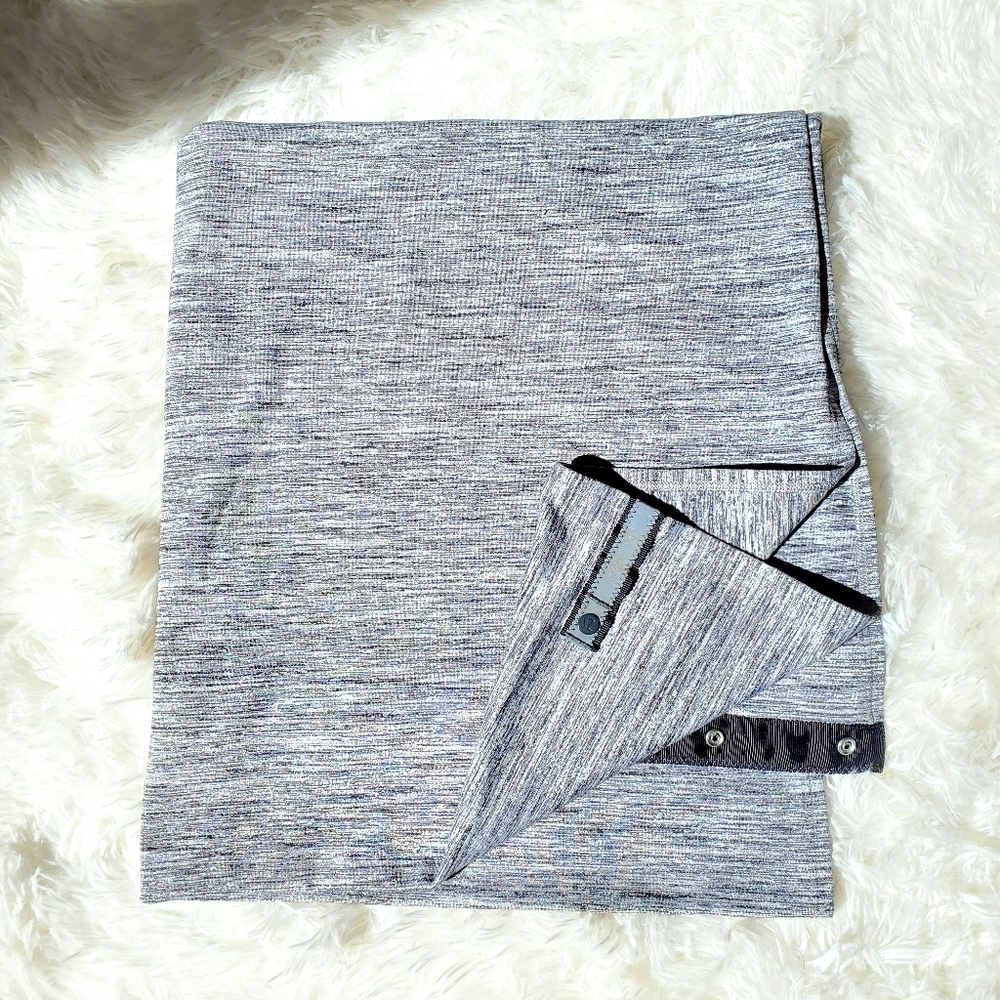 NWOT Lulu Lemon Vinyasa Scarf Space Dye Camo